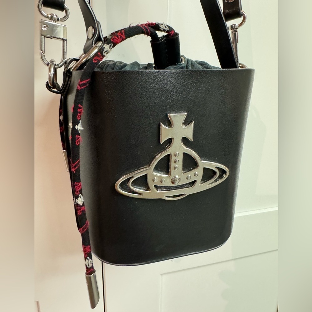 Vivienne Westwood bucket bag crossbody shoulder bag handbag removable strap - Picture 6 of 16